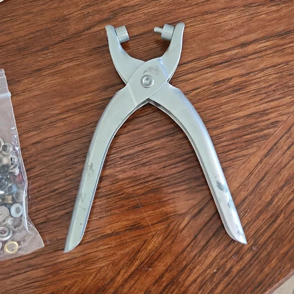Vintage Rivet/Grommet/Snap Pliers & Eyelets  & Heavy Duty Snaps - Picture 4 of 9